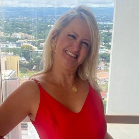 Cristiane Reis Peixoto Serra